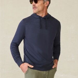 NWT Faherty Sunwashed Navy Hoodie Shirt-Size Large